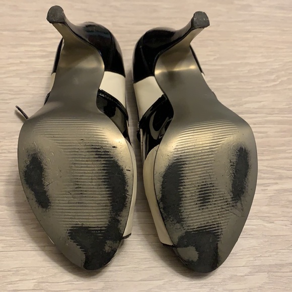 Black and white peep toe platform heels - Picture 6 of 8